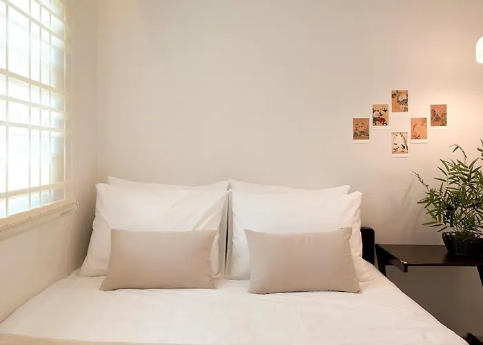 Villa 오픈할인 독립문역 2분 3룸 1층 경복궁 명동 전통시장 홍대
