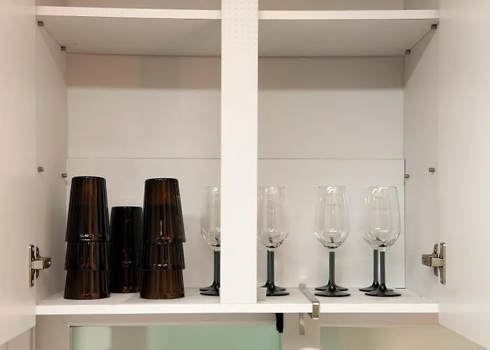 오픈할인 독립문역 2분 3룸 1층 경복궁 명동 전통시장 홍대 Villa *