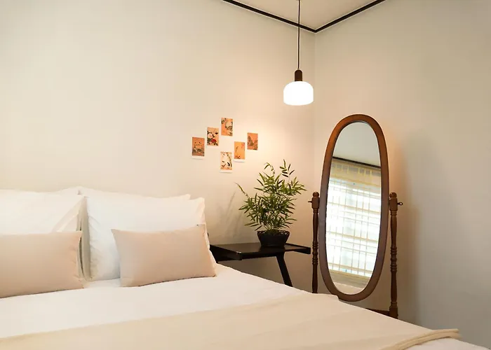 오픈할인 독립문역 2분 3룸 1층 경복궁 명동 전통시장 홍대 Villa
