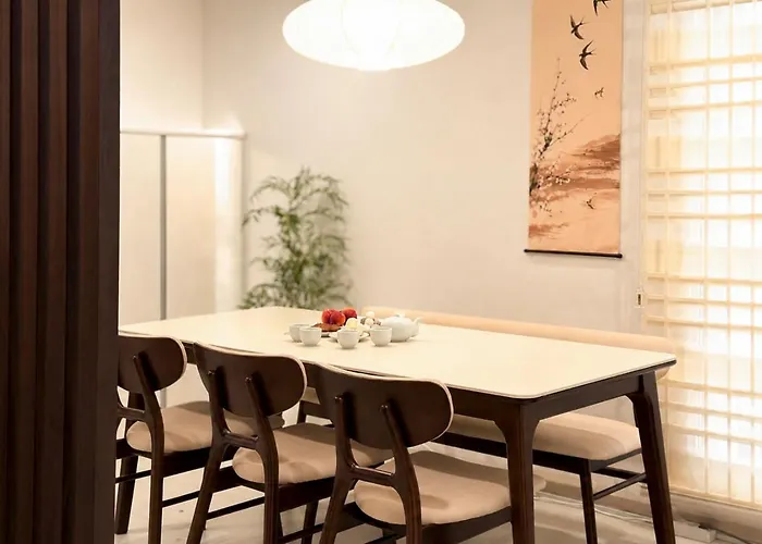 Villa 오픈할인 독립문역 2분 3룸 1층 경복궁 명동 전통시장 홍대 Seoul